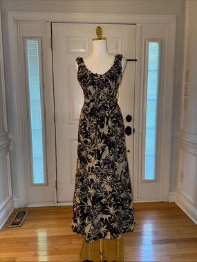 Taylor Black and Cream Tropical Maxi Dress